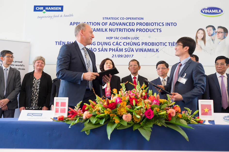 Vinamilk[-]ký[-]kết[-]hợp[-]tác[-]chiến[-]lược[-]với[-]tập[-]đoàn[-]dinh[-]dưỡng[-]hàng[-]đầu[-]Đan[-]Mạch